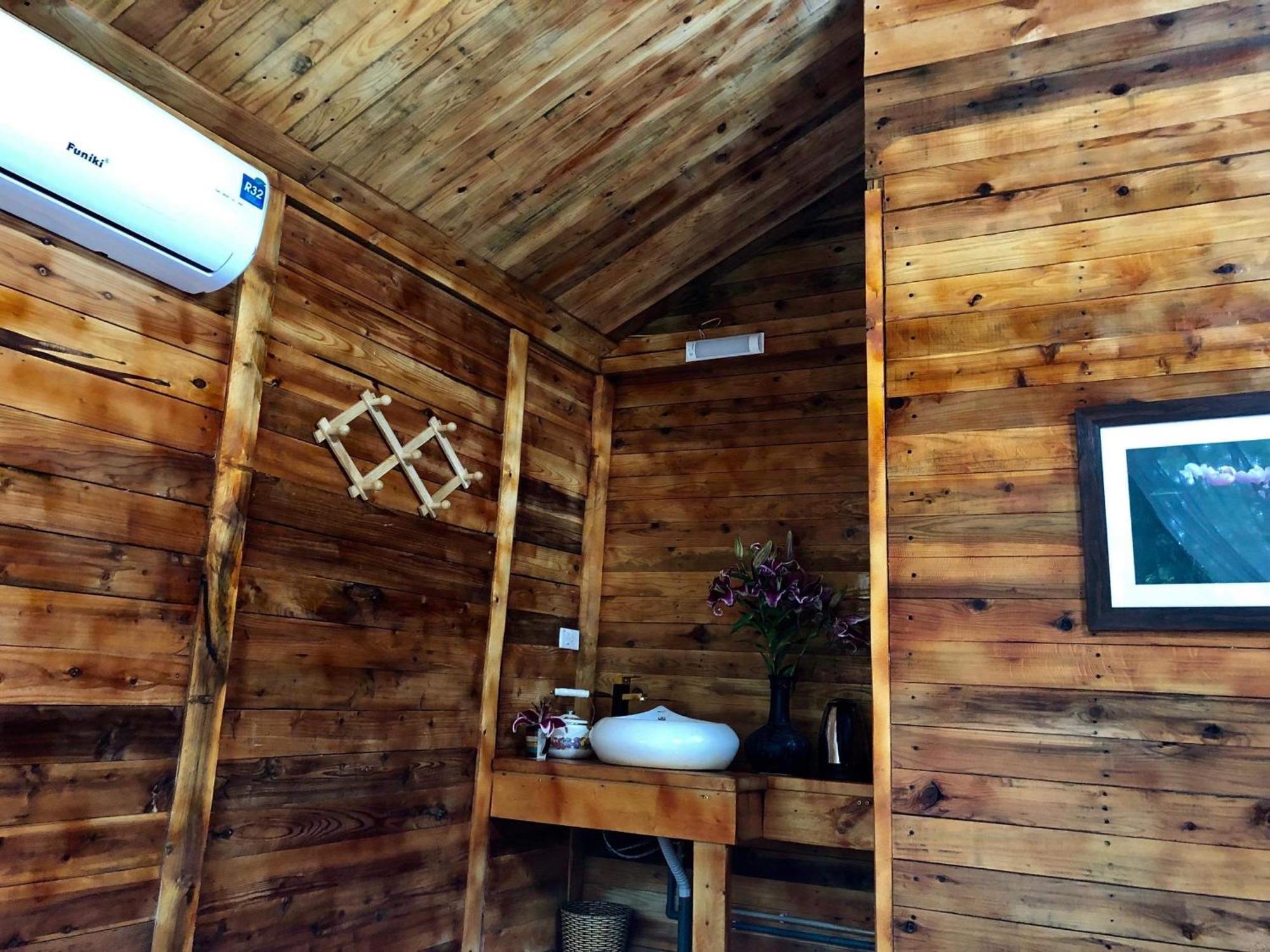 Pine Hill Villas & Camping - Hanoi — Photos 2